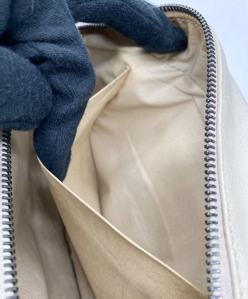 BOTTEGA VENETA（ボッテガベネタ）BOTTEGA VENETA (ボッテガベネタ) イントレチャートウエストバッグ ホワイトの古着・服飾アイテム