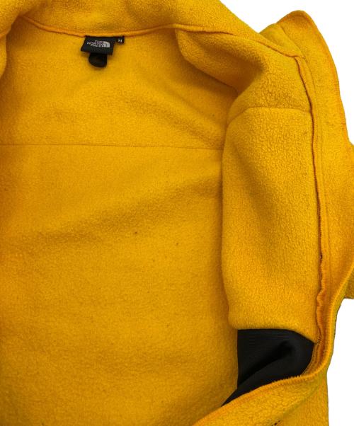 THE NORTH FACE（ザ ノース フェイス）THE NORTH FACE (ザ ノース フェイス) デナリジャケット イエロー×ブラック サイズ:Mの古着・服飾アイテム