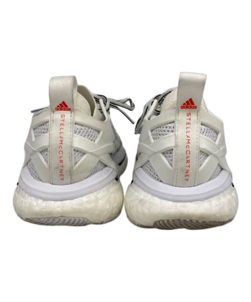 adidas（アディダス）adidas (アディダス) スニーカー ホワイト サイズ:25の古着・服飾アイテム