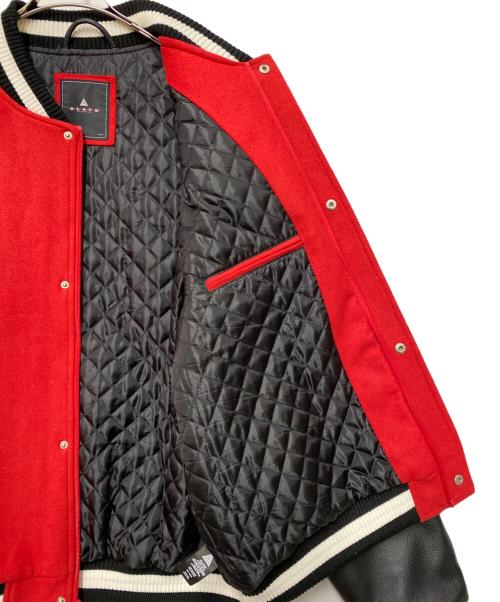 BLACK PYRAMID（ブラックピラミッド）BLACK PYRAMID (ブラックピラミッド) スタジャン レッド×ブラック サイズ:XXXLの古着・服飾アイテム