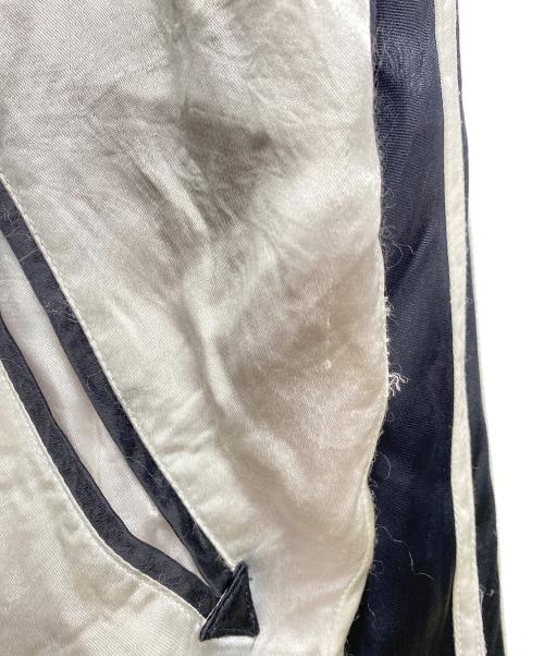 AVIREX（アヴィレックス）AVIREX (アヴィレックス) ミリタリー リバーシブル スーベニア イーグル ドラゴン スカジャン ジャケット レッド×ホワイト サイズ:Mの古着・服飾アイテム