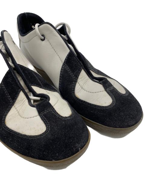 GUCCI（グッチ）GUCCI (グッチ) スニーカー ブラック×グレー サイズ:25.5の古着・服飾アイテム