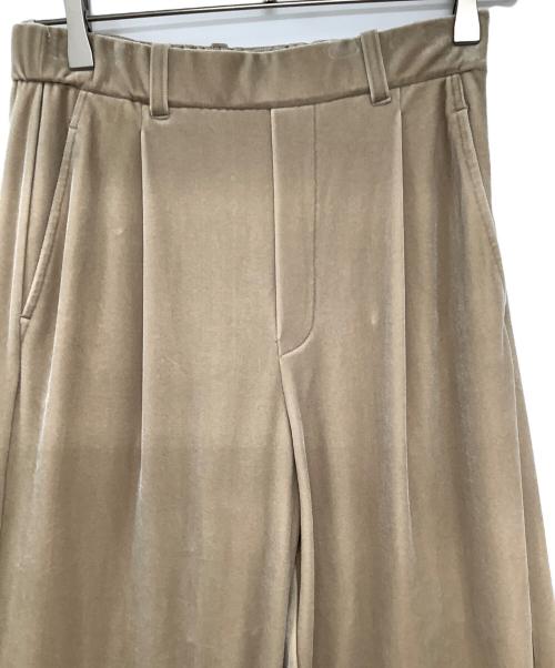 STUNNING LURE（スタニングルアー）STUNNING LURE (スタニングルアー) ベロアパンツ ベージュ サイズ:Mの古着・服飾アイテム