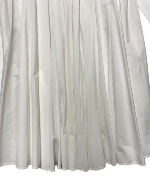 AVN（エーヴィーエヌ）AVN (エーヴィーエヌ) AVN シャツワンピース ホワイト サイズ:SIZE 38の古着・服飾アイテム