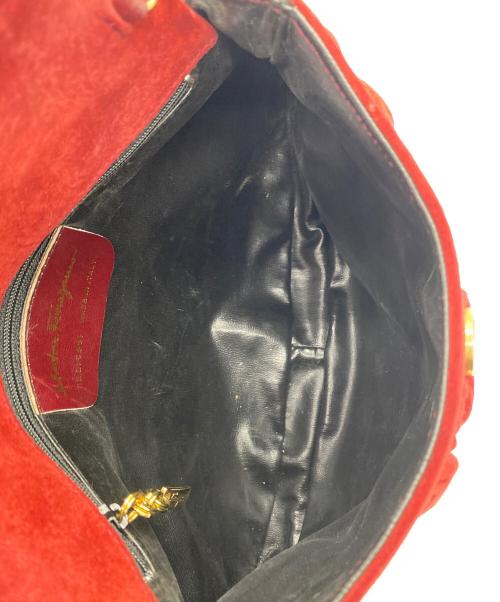 Salvatore Ferragamo（サルヴァトーレ フェラガモ）Salvatore Ferragamo (サルヴァトーレ フェラガモ) チェーンショルダーバッグ レッドの古着・服飾アイテム