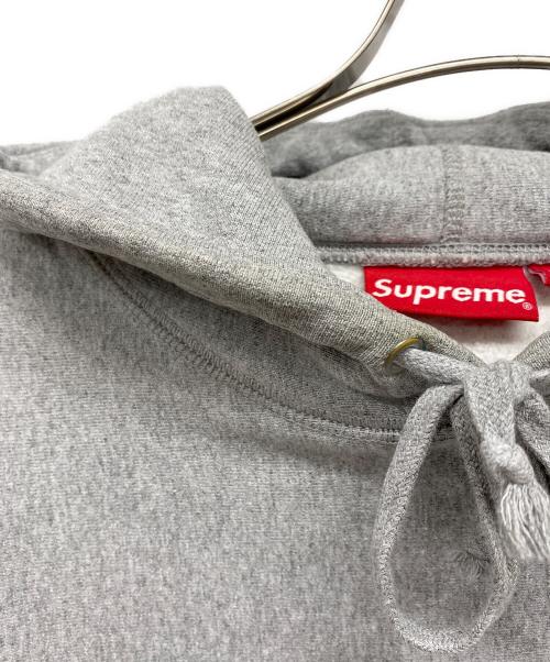 SUPREME（シュプリーム）SUPREME (シュプリーム) trademark hooded sweatshirt グレー サイズ:Mの古着・服飾アイテム