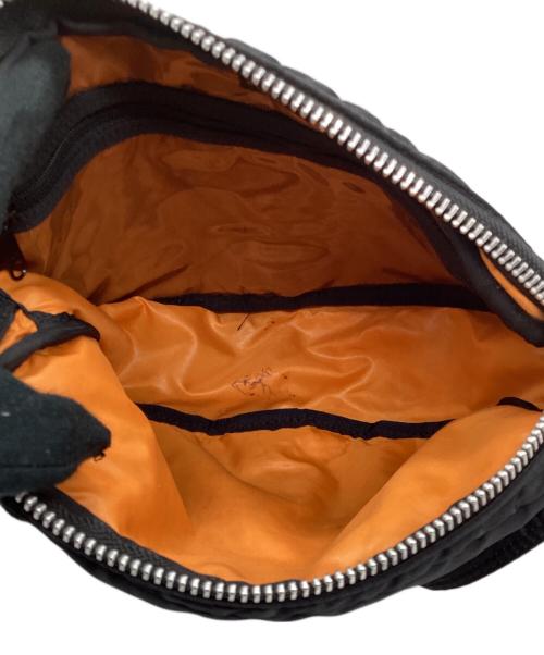 PORTER（ポーター）PORTER (ポーター) ハーフムーンショルダーバッグ ブラックの古着・服飾アイテム