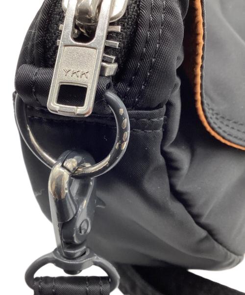 PORTER（ポーター）PORTER (ポーター) ハーフムーンショルダーバッグ ブラックの古着・服飾アイテム