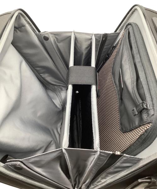 TUMI（トゥミ）TUMI (トゥミ) スモール・コンパクト・4ウィール・ブリーフ ブラックの古着・服飾アイテム