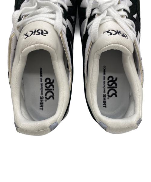 asics（アシックス）asics (アシックス) COMME des GARCONS SHIRT (コムデギャルソンシャツ) スニーカー ブラック×ホワイト サイズ:26.5の古着・服飾アイテム