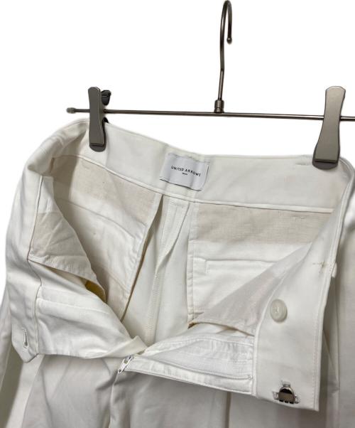 UNITED ARROWS（ユナイテッドアローズ）UNITED ARROWS (ユナイテッドアローズ) C タックワイド クロップドパンツ ホワイト サイズ:36の古着・服飾アイテム