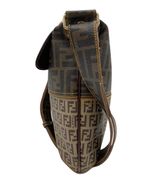 FENDI（フェンディ）FENDI (フェンディ) ショルダーバッグ カーキの古着・服飾アイテム