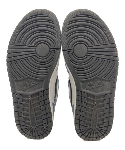 NIKE（ナイキ）NIKE (ナイキ) スニーカー ホワイト×ネイビー サイズ:26.5の古着・服飾アイテム