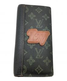 LOUIS VUITTON（ルイ ヴィトン）の古着「2つ折り財布」｜ブラック