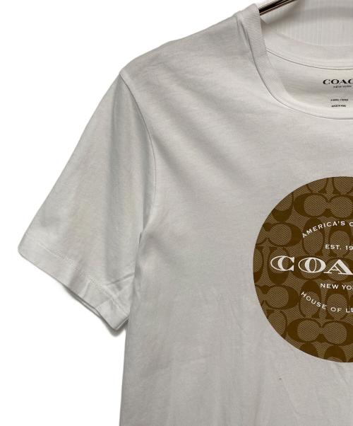 COACH（コーチ）COACH (コーチ) シグネチャーロゴプリントTシャツ ホワイト サイズ:XSの古着・服飾アイテム