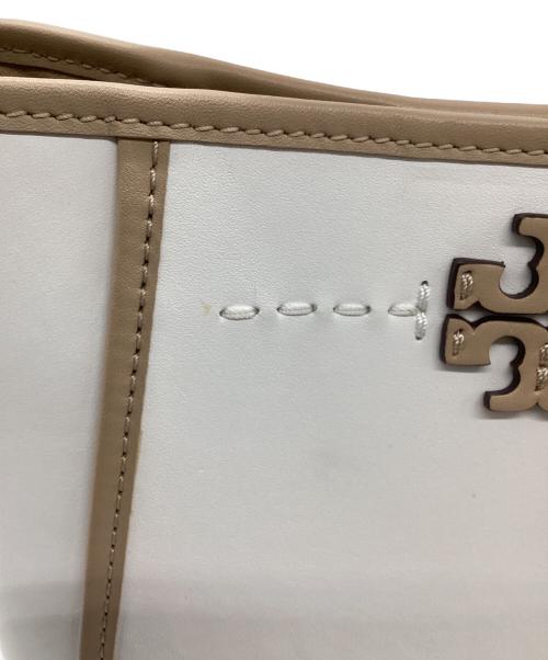 TORY BURCH（トリーバーチ）TORY BURCH (トリーバーチ) スモールバケットバッグ ホワイト×ブラウンの古着・服飾アイテム