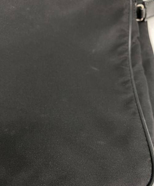 PRADA（プラダ）PRADA (プラダ) ナイロンショルダーバッグ ブラックの古着・服飾アイテム