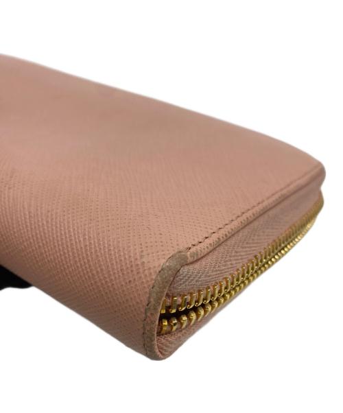 PRADA（プラダ）PRADA (プラダ) リボンラウンドファスナー財布 ピンクの古着・服飾アイテム