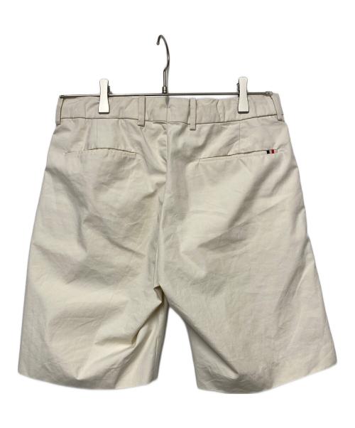 MONCLER（モンクレール）MONCLER (モンクレール) ハーフパンツ アイボリー サイズ:SIZE 44の古着・服飾アイテム