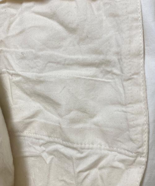 MONCLER（モンクレール）MONCLER (モンクレール) ハーフパンツ アイボリー サイズ:SIZE 44の古着・服飾アイテム