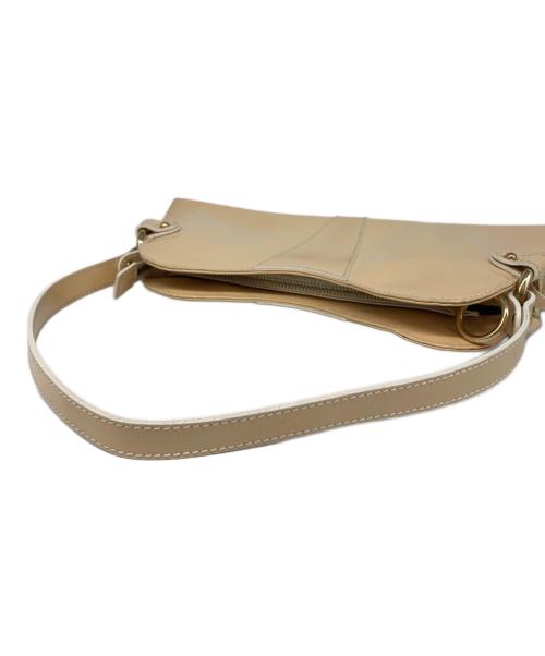 FENDI（フェンディ）FENDI (フェンディ) FENDI　ハンドバッグ アイボリーの古着・服飾アイテム