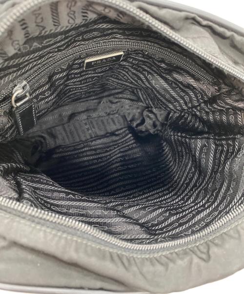 PRADA（プラダ）PRADA (プラダ) ナイロンショルダーバッグ ブラックの古着・服飾アイテム