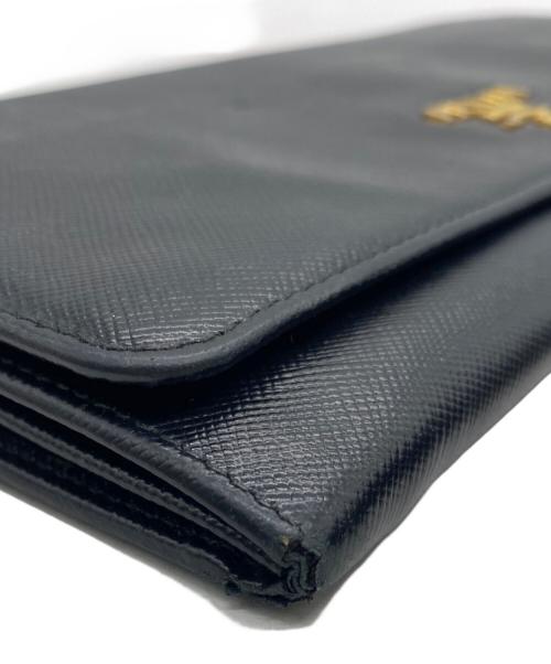 PRADA（プラダ）PRADA (プラダ) PRADA　チェーンショルダーバッグ ブラック×ゴールドの古着・服飾アイテム