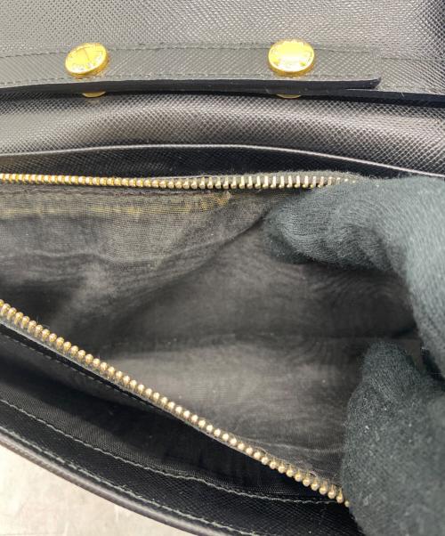 PRADA（プラダ）PRADA (プラダ) PRADA　チェーンショルダーバッグ ブラック×ゴールドの古着・服飾アイテム
