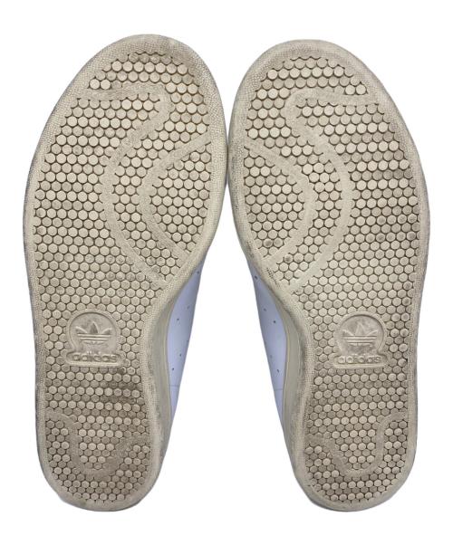 adidas（アディダス）adidas (アディダス) ローカットスニーカー ホワイト サイズ:26.5の古着・服飾アイテム