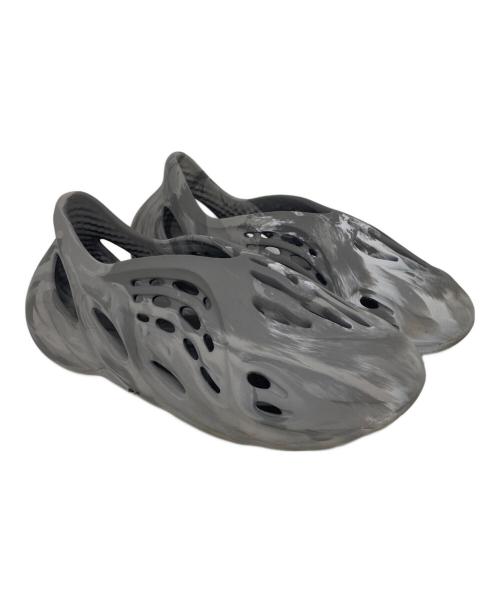 adidas（アディダス）adidas (アディダス) adidas イージーフォームランナー グレー サイズ:29.5cmの古着・服飾アイテム