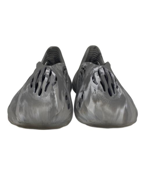 adidas（アディダス）adidas (アディダス) adidas イージーフォームランナー グレー サイズ:29.5cmの古着・服飾アイテム