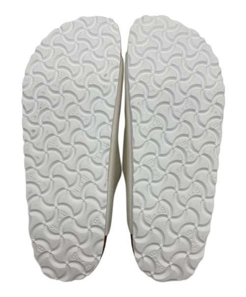 BIRKENSTOCK（ビルケンシュトック）BIRKENSTOCK (ビルケンシュトック) サンダル ホワイト サイズ:38の古着・服飾アイテム