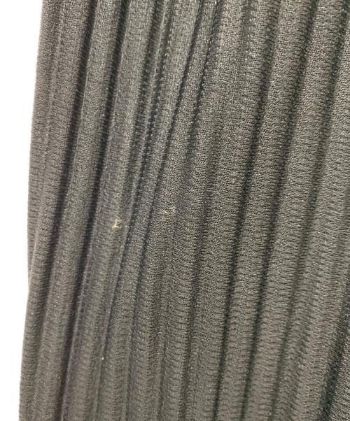 HOMME PLISSE ISSEY MIYAKE（オム プリッセ イッセイ ミヤケ）HOMME PLISSE ISSEY MIYAKE (オム プリッセ イッセイ ミヤケ) プリーツテーパードパンツ ブラック サイズ:Sの古着・服飾アイテム