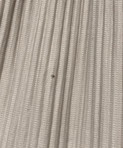 HOMME PLISSE ISSEY MIYAKE（オム プリッセ イッセイ ミヤケ）HOMME PLISSE ISSEY MIYAKE (オム プリッセ イッセイ ミヤケ) プリーツテーパードパンツ ベージュ サイズ:Sの古着・服飾アイテム