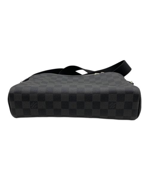 LOUIS VUITTON（ルイ ヴィトン）LOUIS VUITTON (ルイ ヴィトン) ショルダーバッグ ブラックの古着・服飾アイテム