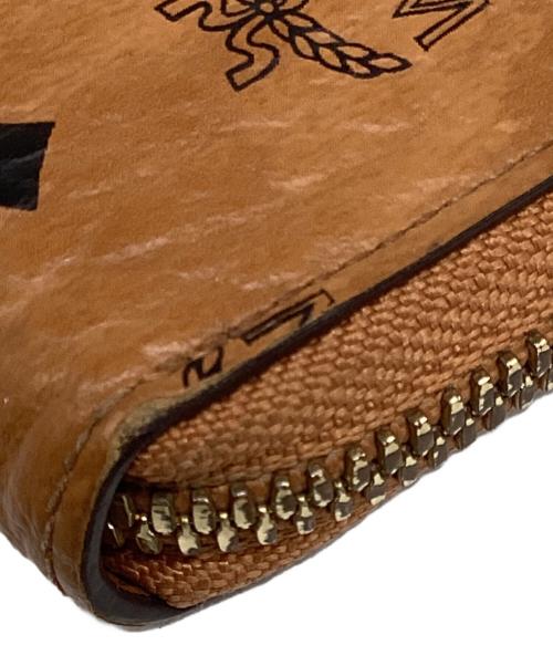 MCM（エムシーエム）MCM (エムシーエム) ラウンドファスナー財布 ブラウンの古着・服飾アイテム