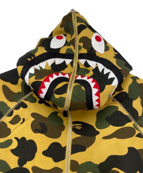 A BATHING APE（ア ベイシング エイプ）A BATHING APE (ア ベイシング エイプ) ハーフジップパーカー イエロー×グリーン サイズ:Lの古着・服飾アイテム