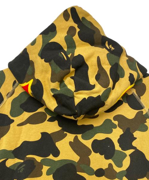 A BATHING APE（ア ベイシング エイプ）A BATHING APE (ア ベイシング エイプ) ハーフジップパーカー イエロー×グリーン サイズ:Lの古着・服飾アイテム