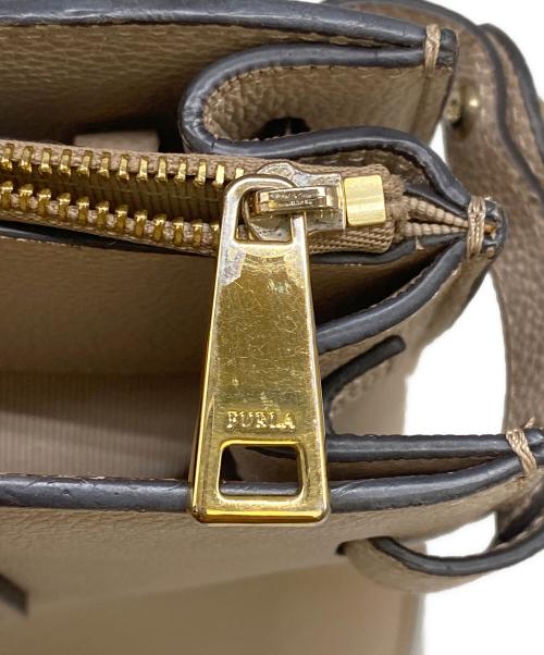FURLA（フルラ）FURLA (フルラ) 2WAYバッグ ベージュの古着・服飾アイテム