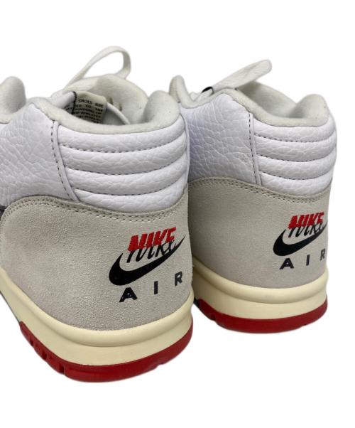 NIKE（ナイキ）NIKE (ナイキ) スニーカー アイボリー サイズ:27の古着・服飾アイテム