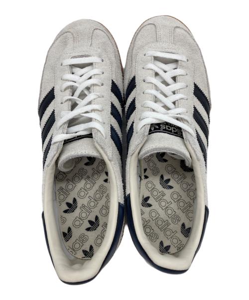 adidas（アディダス）adidas (アディダス) ローカットスニーカー ホワイト×ブラック サイズ:26.5の古着・服飾アイテム