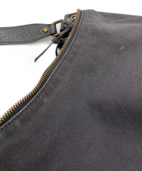 BURBERRY BLUE LABEL（バーバリーロンドンブルーレーベル）BURBERRY BLUE LABEL (バーバリーロンドンブルーレーベル) ワンショルダーバッグ ブラックの古着・服飾アイテム