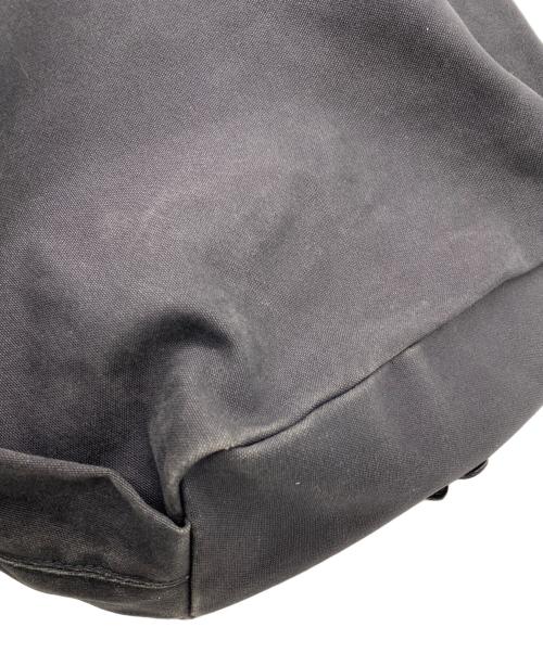 BURBERRY BLUE LABEL（バーバリーロンドンブルーレーベル）BURBERRY BLUE LABEL (バーバリーロンドンブルーレーベル) ワンショルダーバッグ ブラックの古着・服飾アイテム