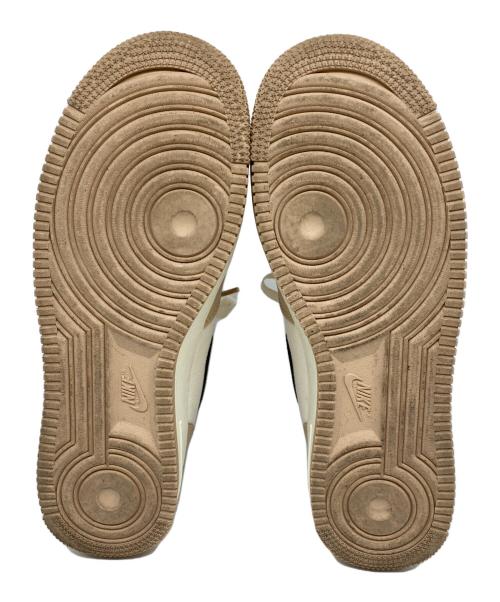 NIKE（ナイキ）NIKE (ナイキ) ハイカットスニーカー ホワイト×ベージュ サイズ:27.5の古着・服飾アイテム