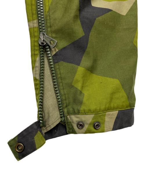 ミリタリー（ミリタリー）ミリタリー (ミリタリー) スカンジナイアカモフィールドパンツ グリーン サイズ:Mの古着・服飾アイテム