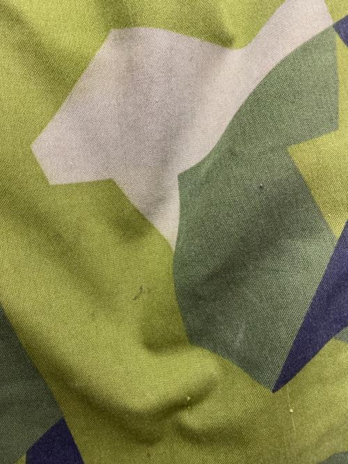 ミリタリー（ミリタリー）ミリタリー (ミリタリー) スカンジナイアカモフィールドパンツ グリーン サイズ:Mの古着・服飾アイテム