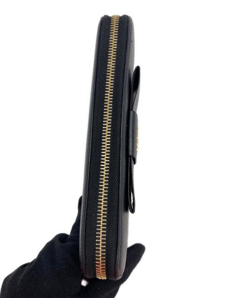 PRADA（プラダ）PRADA (プラダ) ラウンドファスナー長財布 ブラックの古着・服飾アイテム