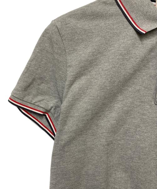 MONCLER（モンクレール）MONCLER (モンクレール) 半袖ポロシャツ グレー サイズ:Lの古着・服飾アイテム