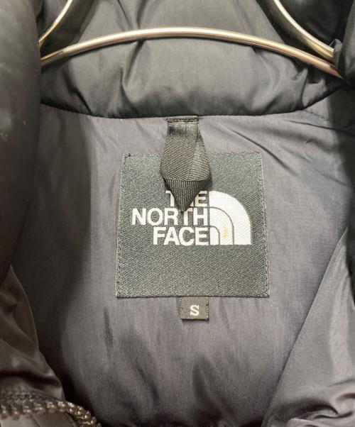 THE NORTH FACE（ザ ノース フェイス）THE NORTH FACE (ザ ノース フェイス) ダウンジャケット ブラック×レッド サイズ:Sの古着・服飾アイテム