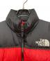 中古・古着 THE NORTH FACE (ザ ノース フェイス) ダウンジャケット ブラック×レッド サイズ:S：12000円